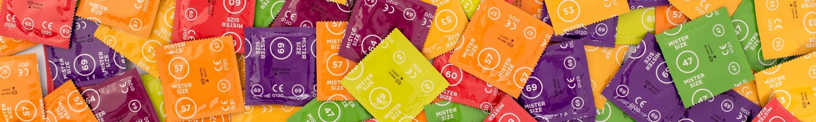 Renkli karışım Mister Size prezervatifler